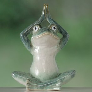 Fr�figur gr�n keramik, L:17 H:23 B:11 cm