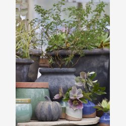 Vase hndlavet ler/glasur ca. : 5,5 H: 7cm. Flere farver.