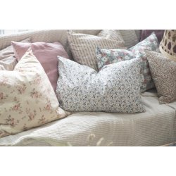 Ib Laursen Blomstret pudebetrk 40x60cm. 