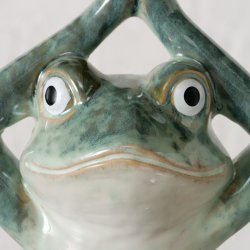 Fr�figur gr�n keramik, L:17 H:23 B:11 cm