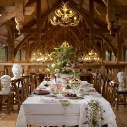 Jim Lyngvild - Hr dug Flower Garden 145x220 cm.