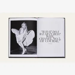 The Essence of Chanel Bog