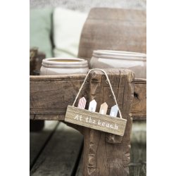 Ib Laursen trskilt "At the beach"