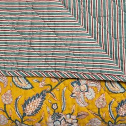 AU Maison - Quilt Ethnic Stor blomst gul/petrol 140x180 cm.