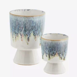 Madam Stoltz keramik urtepotteskjuler hvid/bl