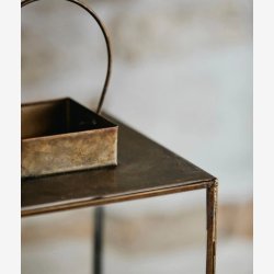NORDAL - Antique Lanterne m. flad top Jern Guld Finish B:19 D:19 H:35 cm. V�gt: 2,04kg.