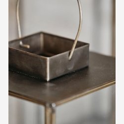 NORDAL - Antique Lanterne m. flad top Jern Guld Finish B:19 D:19 H:35 cm. V�gt: 2,04kg.