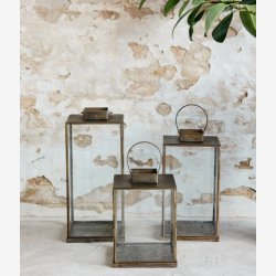 NORDAL - Antique Lanterne m. flad top Jern Guld Finish B:19 D:19 H:35 cm. V�gt: 2,04kg.