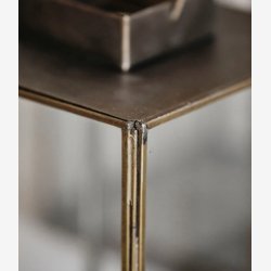 NORDAL - Antique Lanterne m. flad top Jern Guld Finish B:19 D:19 H:27 cm. V�gt: 1,57kg.