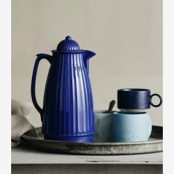 NORDAL - Grainy Tekop m. hank Keramik M�rkebl� H:5,5 D:8,5 cm.