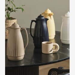 NORDAL - Termokande Ribbet design Sort PP/Glas H:29 D:13 cm.