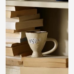 NORDAL - Kop m. hank Sandfarvet m. fisk L:11 H:10 D:9 cm.