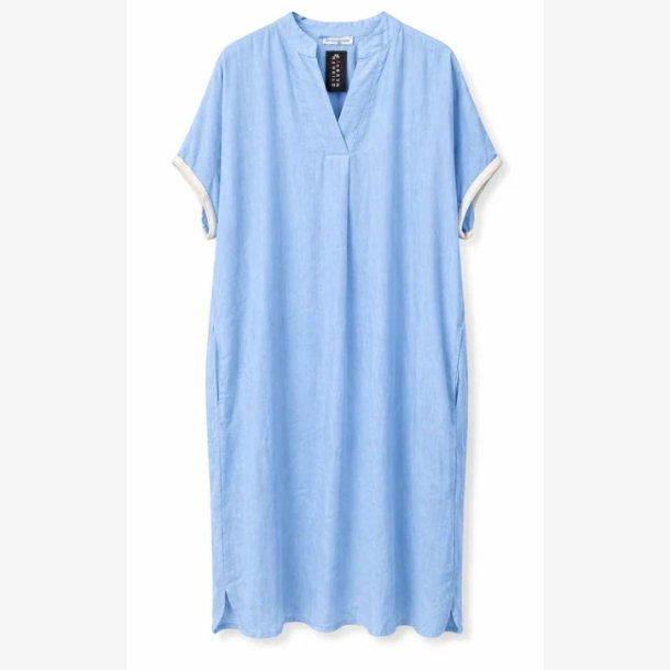 Tunika m. kant og lommer Lysebl� Onesize