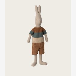 Maileg - Kanin m. Strikbluse og shorts H:62 cm.