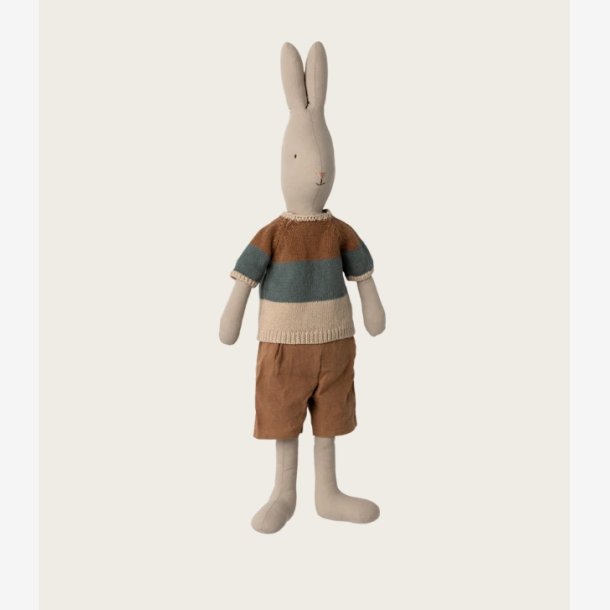 Maileg - Kanin m. Strikbluse og shorts H:62 cm.