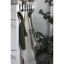 Ib Laursen - Knage i sort metal