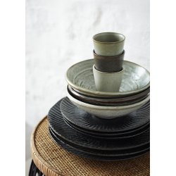 Madam Stoltz - Stentjstallerken i sort  21,5 cm