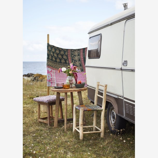 Madam Stoltz - Tr stol med sgrs