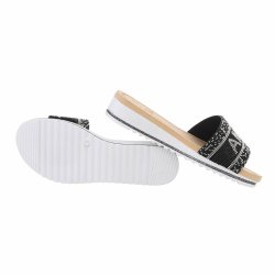 OLGA - Slip-on Sandal m/tekst "AMORE" Sort
