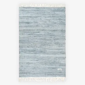 Skinbjerg kludetppe lysebl 65x170 cm.