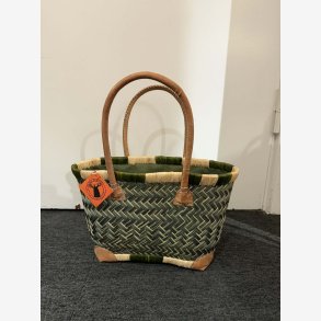 Madam Gr�skar - Strandtaske Gr�n/beige mix 36x22cm.