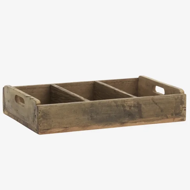 Madam Stoltz - Bakke af Genbrugstr� m/3 rum 30x45x9 cm.
