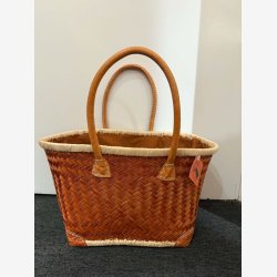 Madam Gr�skar - Strandtaske Brun/r�d 43x26 cm.