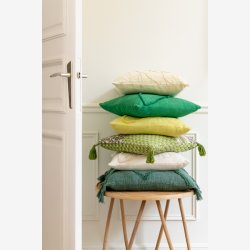 J-Line - Lille bord i flettet rattan og bambus 60x64x60cm, Natur