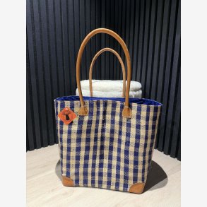 Madam Gr�skar - Strandtaske Ternet M�rkebl�/beige 44x36cm.