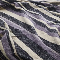Madam Stoltz - Plaid m/striber R�hvid/bl�/lilla 125x175 cm.