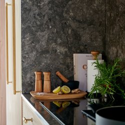 Mors - Salt- &amp; peber kvrnst Eg H: 14cm