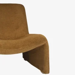 Madam Stoltz - Velour lounge stol, Ravorange 69x78x73 cm