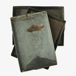 Madam Stoltz - Genanvendt jernfad 50-55x37x40x4cm