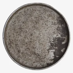 Madam Stoltz - Rund bakke i jern (p vej i juli)