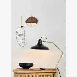 Madam Stoltz bordlampe sort &amp; messing
