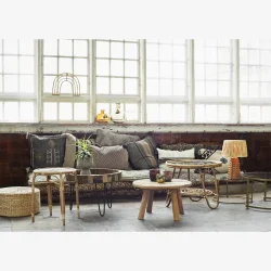 Madam Stoltz - Kaffebord i genanvendt tr