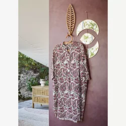 Madam Stoltz urtepotteskjuler p fod hvid, lilla &amp; grn