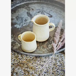 Madam Stoltz - Rund bakke i jern (p vej i juli)