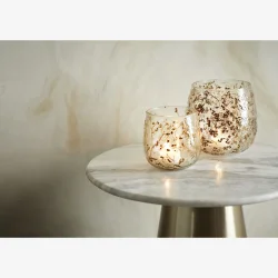 Madam Stoltz - Sidebord i jern med marmor