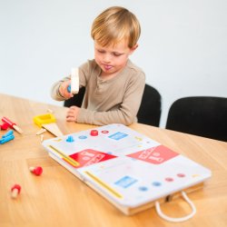 Vrktjsbord i tr m/15 tilbehrsdele