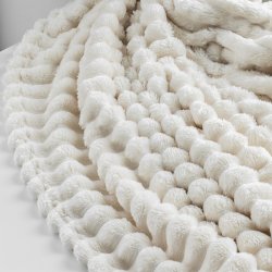 OH - Fluffy plaid 140 x 180 cm. Hvid/Rhvid