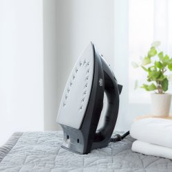 Damp Strygejern Effekt: 16501950W Ledning: 1,9 meter fleksibel ledning med sikker VDE-stik