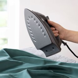 Damp Strygejern Effekt: 16501950W Ledning: 1,9 meter fleksibel ledning med sikker VDE-stik