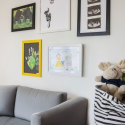 Ramme til A4 tegninger Sort eller Hvid 33 x 24,3 x 3 cm.