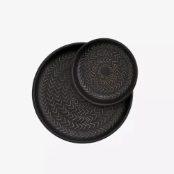 Madam Stoltz - Dekorationsfad m/hammerslede detaljer aluminium m/"Sort" finish